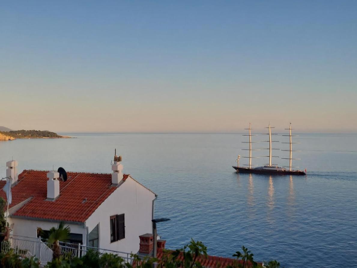 Blue Cliff Apartment Дубровник Екстериор снимка